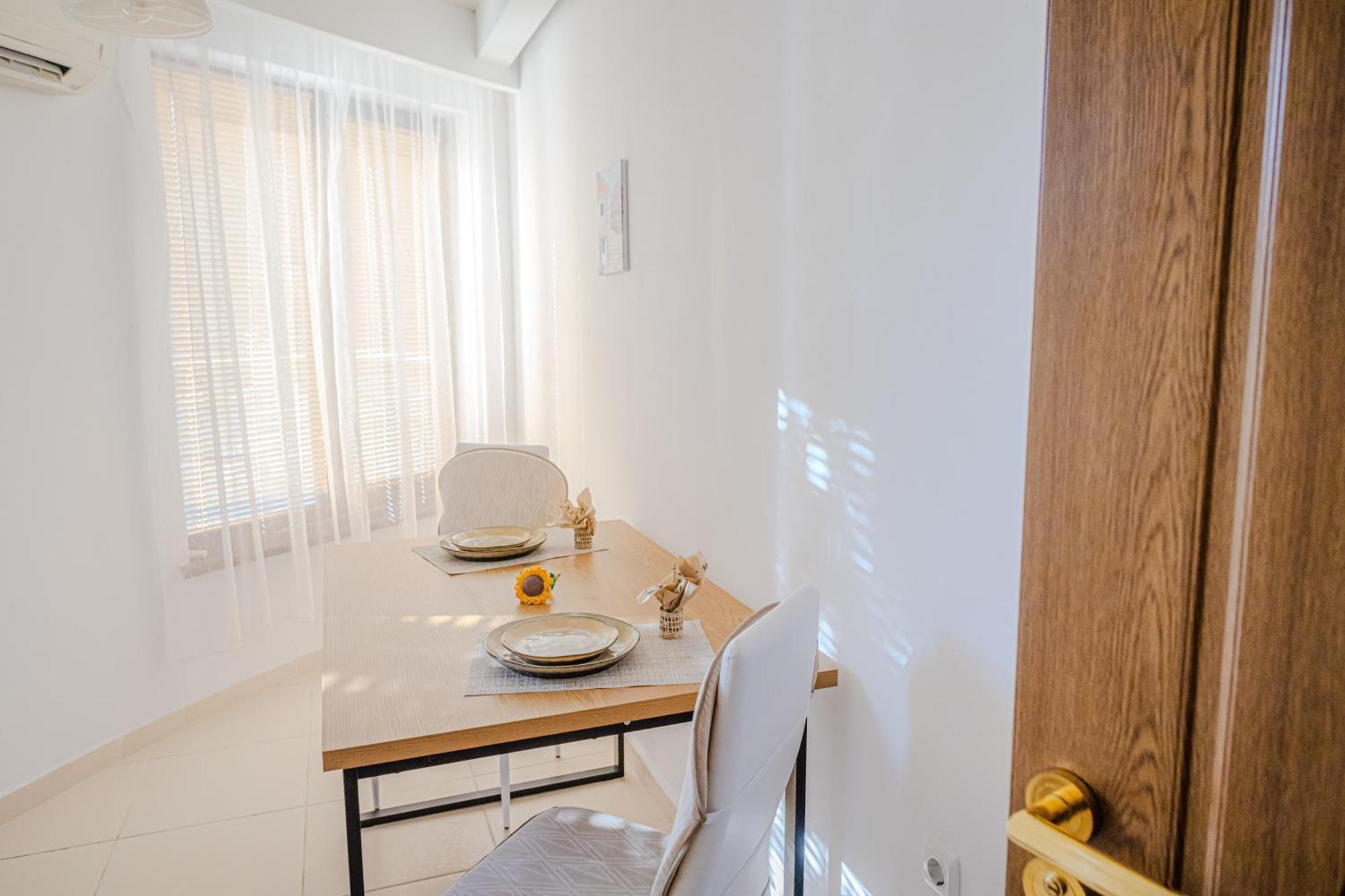 Bo'S Place Saints Constantine and Helena Bagian luar foto
